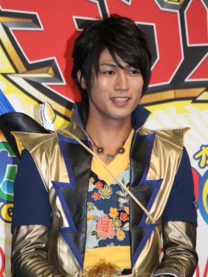 『劇場版　獣電戦隊キョウリュウジャー』×Jリーグ コラボ発表会見