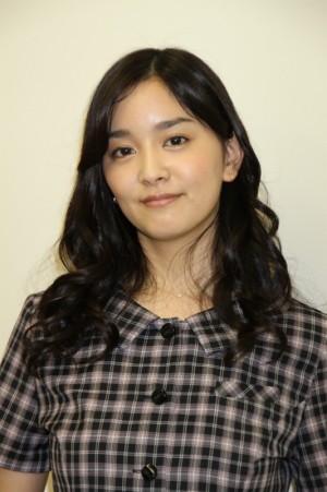 ドラマ『たべるダケ』取材会に出席した、石橋杏奈