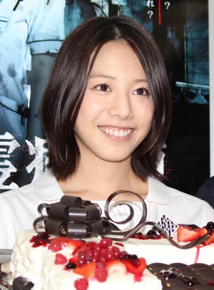 夏帆、『悪霊病棟』合同取材にて