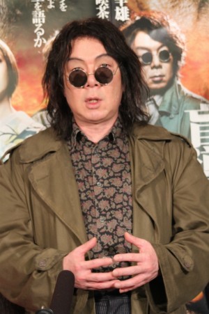 古田新太、『盲導犬－澁澤龍彦「犬狼都市」より－』囲み取材にて