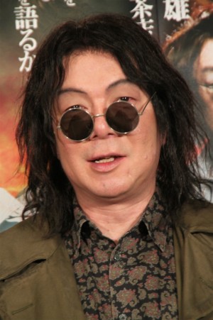 古田新太、『盲導犬－澁澤龍彦「犬狼都市」より－』囲み取材にて