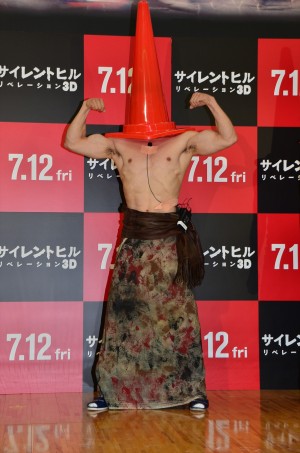 『サイレントヒル：リベレーション3D』イベントに登場したなかやまきんに君