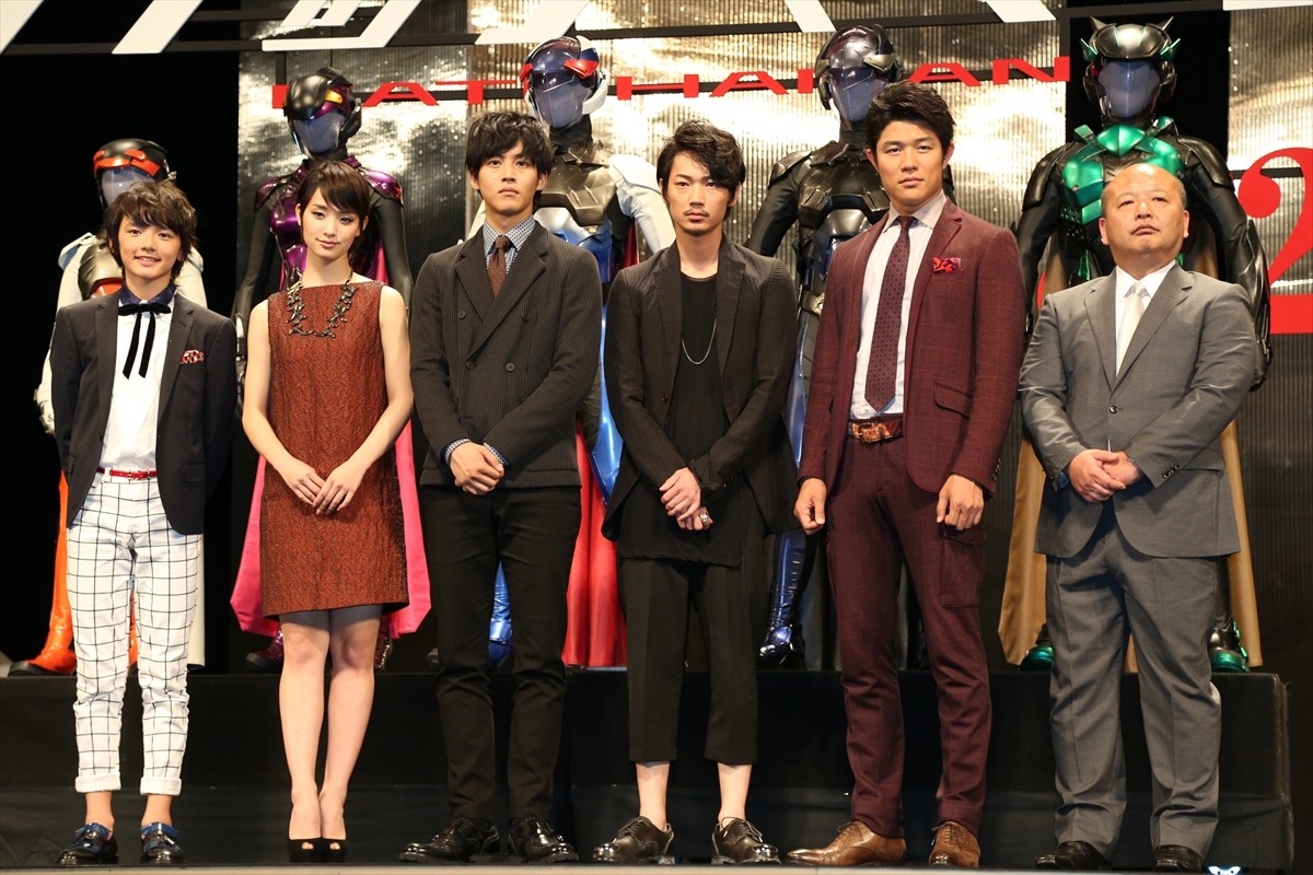 綾野剛 -写真 -人物情報 ｜クランクイン！