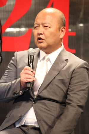 『ガッチャマン』完成披露記者会見に登場した佐藤東弥監督