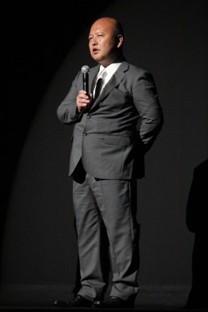 『ガッチャマン』舞台挨拶に登壇した佐藤東弥監督