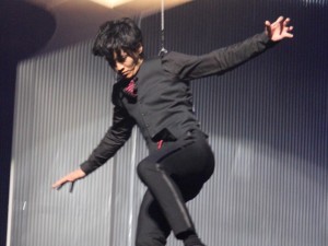 『ガッチャマン』舞台挨拶で華麗に飛んだ松坂桃李