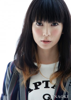 晴夫の母・悦子役の柴咲コウ