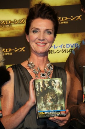 『ゲーム・オブ・スローンズ』プレミア試写会に登場した、ミシェル・フェアリー