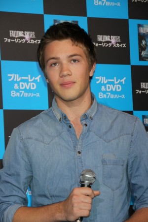 海外ドラマ『フォーリング スカイズ』で来日した、コナー・ジェサップ