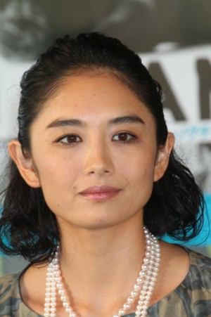 舞台『iSAMU』制作発表に出席した、小島聖