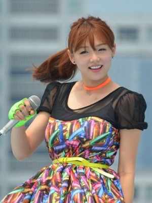 「TOKYO IDOL FESTIVAL 2013」に出演したAeLL　篠崎愛
