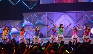 「TOKYO IDOL FESTIVAL 2013」に出演したアップアップガールズ（仮）