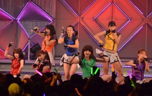 「TOKYO IDOL FESTIVAL 2013」に出演したアップアップガールズ（仮）