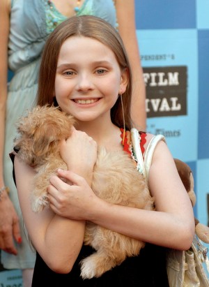 アビゲイル・ブレスリン（2006年、LAで行われた『リトル・ミス・サンシャイン』プレミアイベントにて）