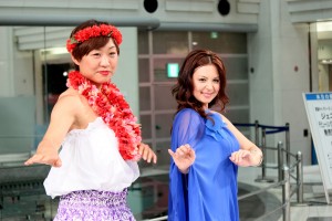 ジェニファーの新曲『25時のエアポート』発売イベントに登場した、しずちゃん