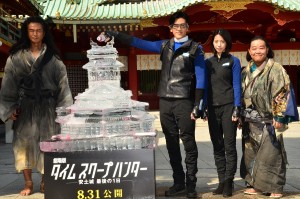 『劇場版タイムスクープハンター　安土城 最後の1日』大ヒット祈願イベントに登場した要潤、夏帆、時任三郎、上島竜兵