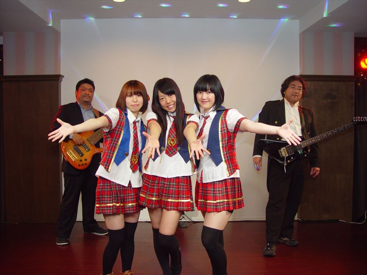 女性アイドル