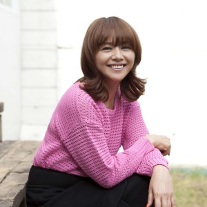 あまちゃん挿入歌『潮騒のメモリー』でオリコン2位を獲得した小泉今日子