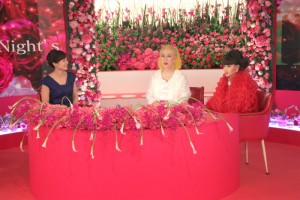 左から、有働由美子アナ、美輪明宏、黒柳徹子