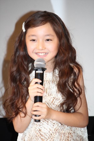 『上京ものがたり』完成披露試写会に出席した谷花音