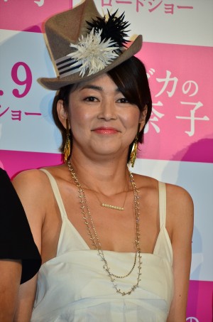『ハダカの美奈子』製作発表記者会見に登場した中島知子