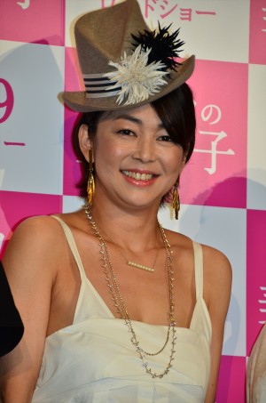 『ハダカの美奈子』製作発表記者会見に登場した中島知子