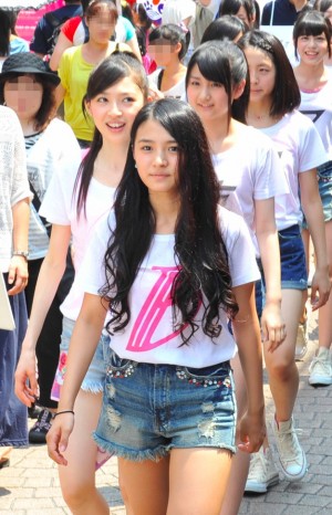 聖地・原宿RUIDO跡地から渋谷の劇場「CBGKシブゲキ!!」まで練り歩きPR活動を行った新生東京パフォーマンスドール