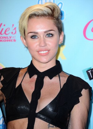 マイリー・サイラス、『シークレット・アイドル ハンナ・モンタナ』の頃が懐かしい！