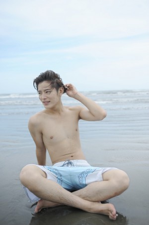 塩野瑛久の素顔や貴重なカットが満載！