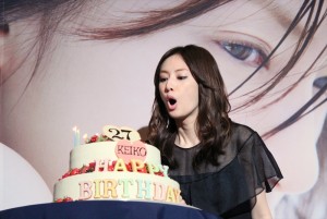 北川景子、写真集『27』発売記念の握手会にて