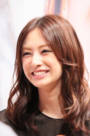 北川景子、写真集『27』発売記念の握手会にて