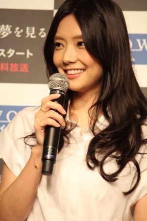 倉科カナ、『鍵のない夢を見る』記者会見にて