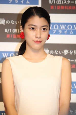 成海璃子、『鍵のない夢を見る』記者会見にて