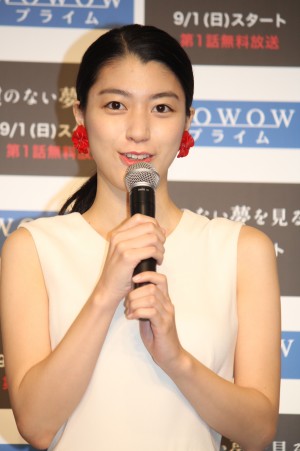 成海璃子、『鍵のない夢を見る』記者会見にて