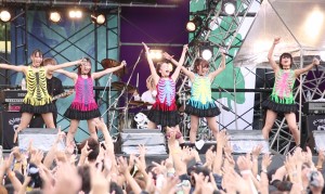 愛媛のご当地ロックアイドル・ひめキュンフルーツ缶がMONSTER baSH 2013に初降臨！
