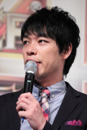 『モンスターハンター4』完成発表会に登場した麒麟・川島明