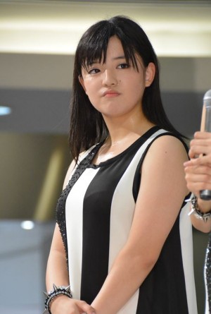 新曲で3作連続チャート1位を目指す新生・モーニング娘。　鈴木香音