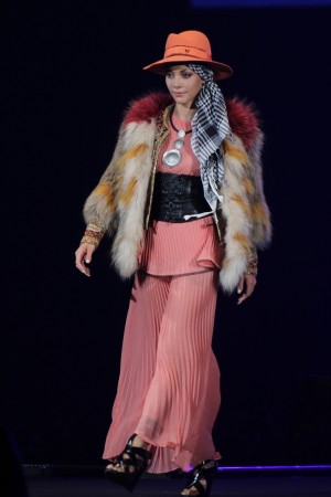 土屋アンナ、『第17回東京ガールズコレクション　2013 AUTUMN／WINTER』