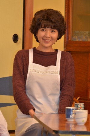 お母さん役の飯島直子、『スペシャルドラマ ちびまる子ちゃん』制作発表会見にて