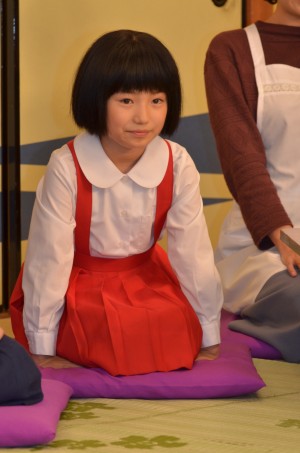 3代目まる子役の信太真妃、『スペシャルドラマ ちびまる子ちゃん』制作発表会見にて