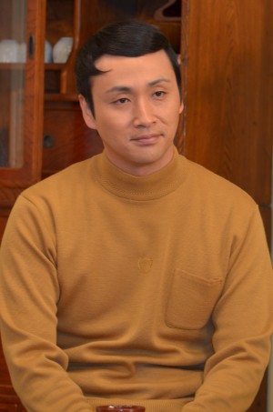 ヒロシ役の児嶋一哉、『スペシャルドラマ ちびまる子ちゃん』制作発表会見にて