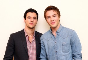 『フォーリング スカイズ』ドリュー・ロイ＆コナー・ジェサップ