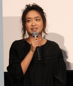 『凶悪』完成披露試写会に登壇した池脇千鶴