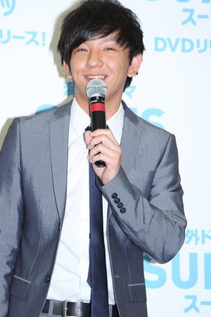 向井慧、海外ドラマ『SUITS／スーツ』DVDリリース記念イベントにて