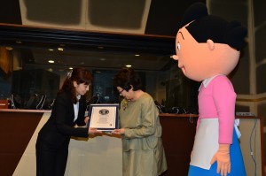 『サザエさん』ギネス世界記録認定式に出席したサザエ役の声優・加藤みどり