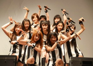 3作連続1位を獲得しファンから祝福を受けたモーニング娘。