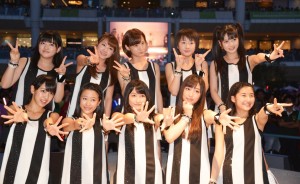 3作連続1位を獲得しファンから祝福を受けたモーニング娘。