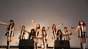 3作連続1位を獲得しファンから祝福を受けたモーニング娘。