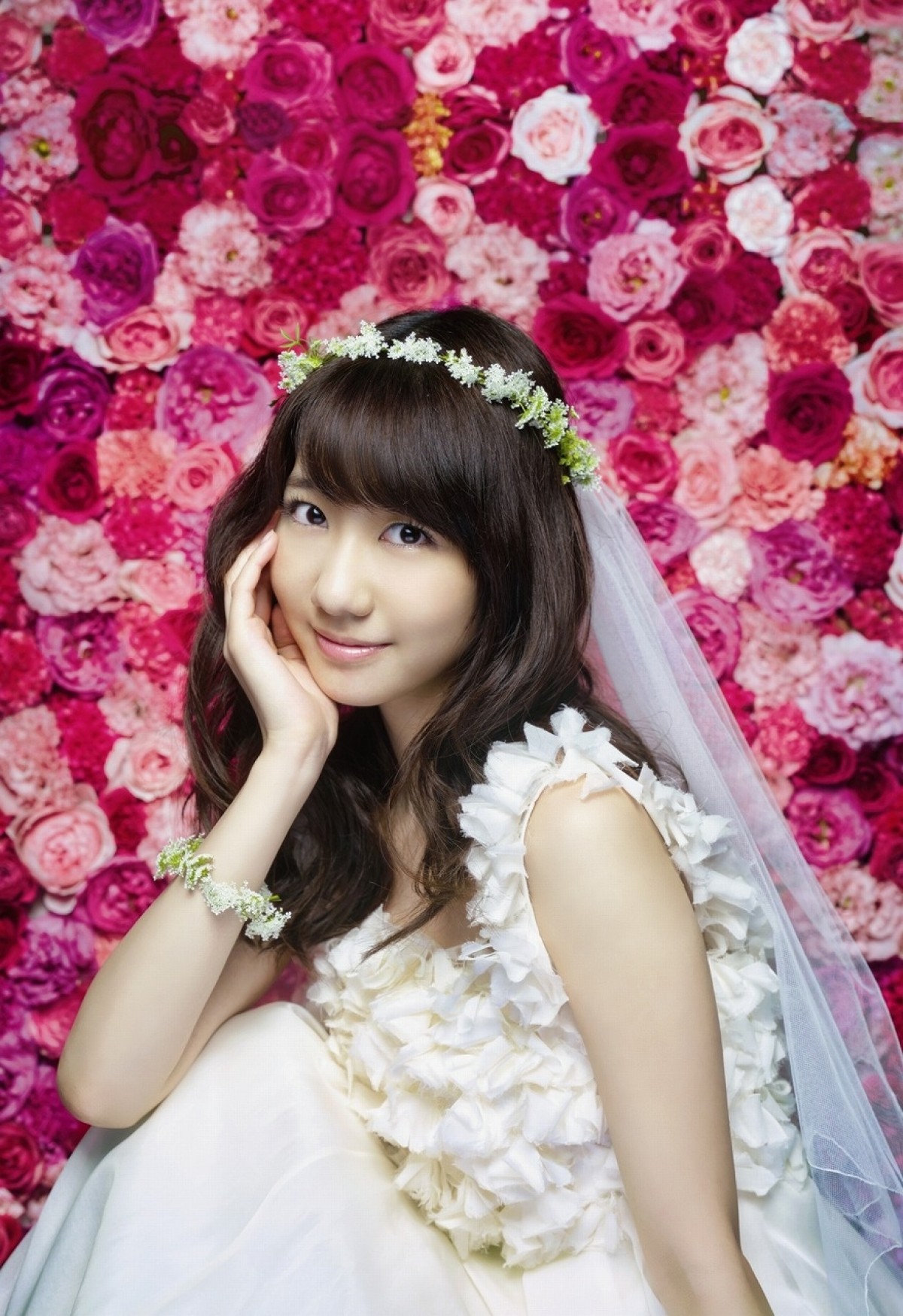 Akb48柏木由紀がゼクシィ編集長に就任 艶やかなウェディングドレス姿も披露 13年9月12日 エンタメ ニュース クランクイン Akb48柏木由紀がゼクシィ編集長に就任 艶やかなウェディングドレス姿も披露 13年9月12日 エンタメ ニュース クランクイン
