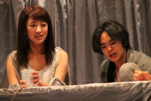 夏菜、池松壮亮、『ぬるい毒』公開稽古の模様